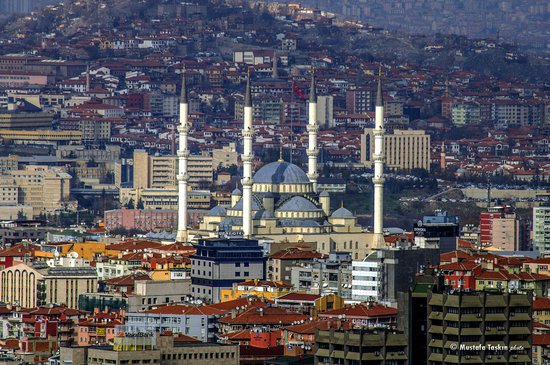 city-3248649_1920.jpg